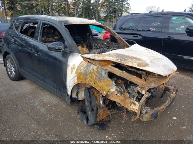 KM8J3CA43GU137947 Hyundai TUCSON SE