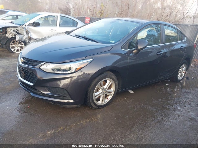 Chevrolet Cruze Lt Auto 2017 1G1BE5SM9H7123833 Image 2