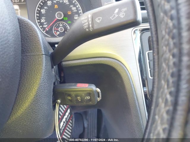 1VWBT7A34EC065552 Volkswagen Passat 1.8t Se