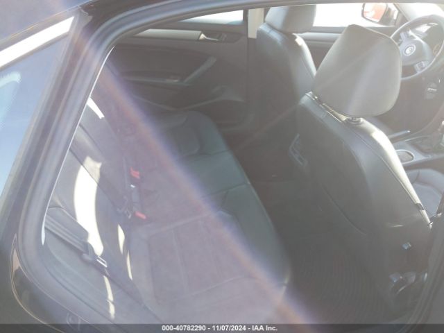 1VWBT7A34EC065552 Volkswagen Passat 1.8t Se