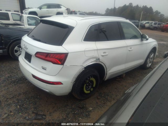 WA1BNBFY6J2033989 Audi Q5 2.0t Premium/2.0t Tech Premium