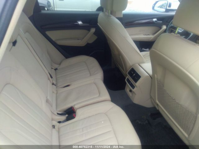 WA1BNBFY6J2033989 Audi Q5 2.0t Premium/2.0t Tech Premium