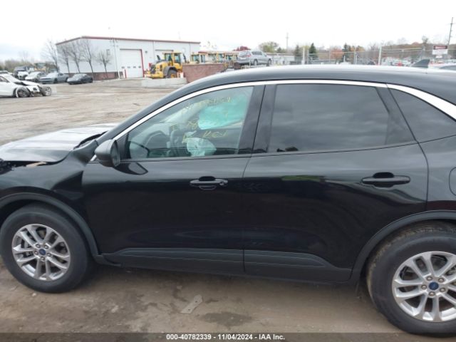 1FMCU9G68NUA95645 Ford ESCAPE SE