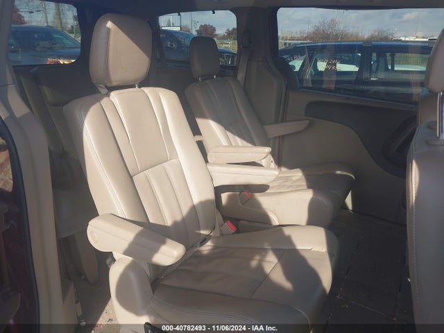 2C4RC1BG0ER198736 Chrysler Town & Country Touring