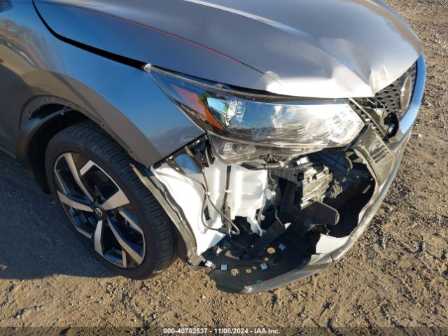 JN1BJ1CW4NW492745 Nissan Rogue Sport Sl Awd Xtronic Cvt