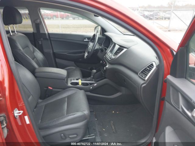 KM8J3CA48HU482795 Hyundai Tucson Se Plus