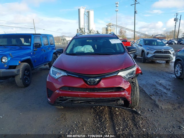 Toyota RAV4 LE 2018 2T3ZFREV2JW474303 Image 12
