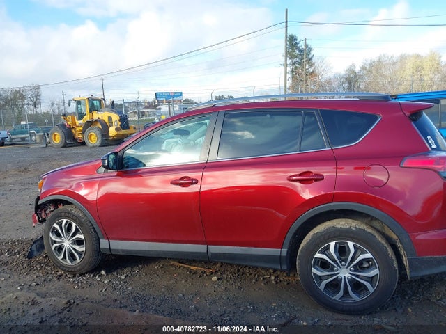 Toyota RAV4 LE 2018 2T3ZFREV2JW474303 Image 14