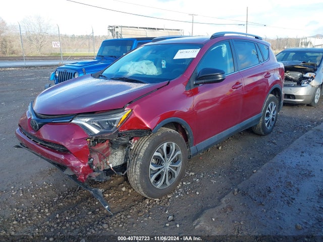 Toyota RAV4 LE 2018 2T3ZFREV2JW474303 Image 2