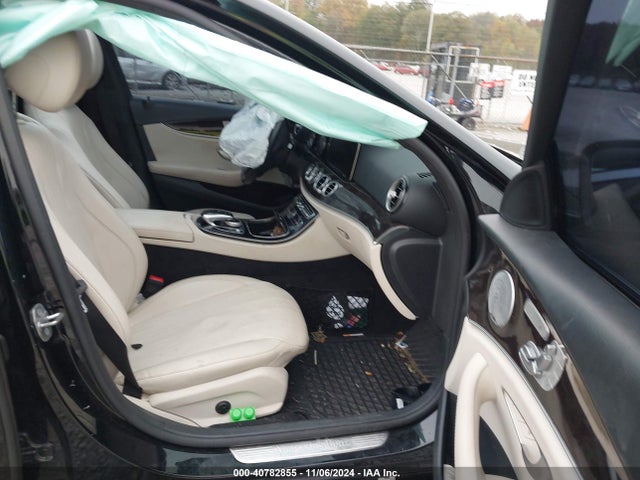 WDDZF4JB6HA182585 Mercedes-Benz E 300