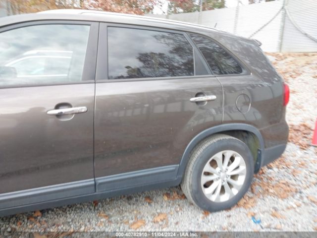 5XYKUDA77EG497811 KIA Sorento Ex V6