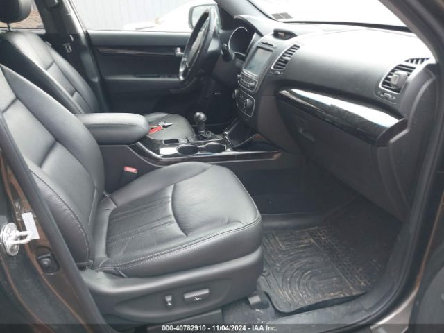5XYKUDA77EG497811 KIA Sorento Ex V6