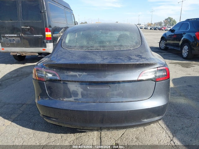 Tesla MODEL 3 2022 5YJ3E1EA6NF190000 Image 28