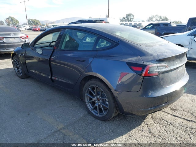 2022 TESLA MODEL 3 5YJ3E1EA6NF190000 Photo 2