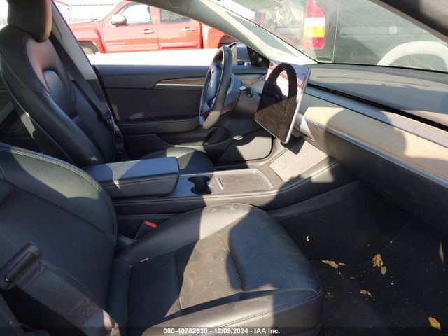2022 TESLA MODEL 3 5YJ3E1EA6NF190000 Photo 4