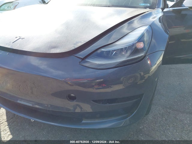 2022 TESLA MODEL 3 5YJ3E1EA6NF190000 Photo 5