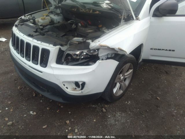 1C4NJCBA5FD296693 Jeep Compass Altitude Edition