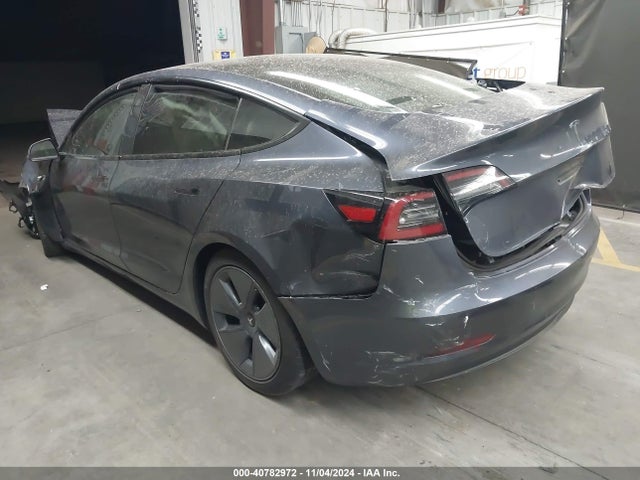 2021 TESLA MODEL 3 5YJ3E1EA7MF096416 Photo 2