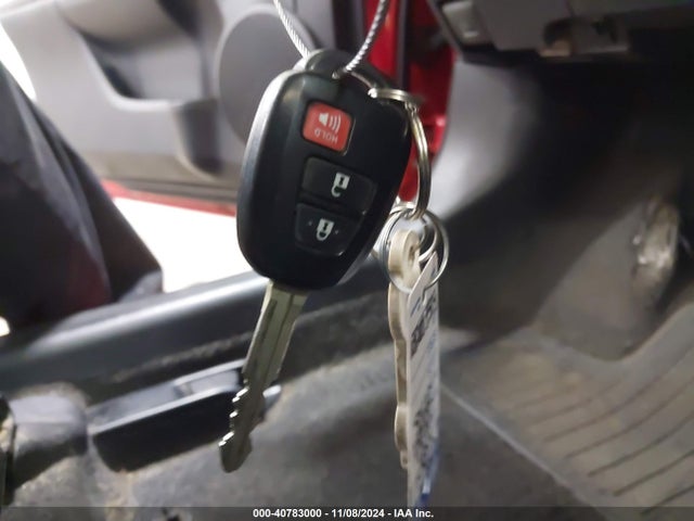 Toyota Prius C Two 2015 JTDKDTB33F1088020 Image 11