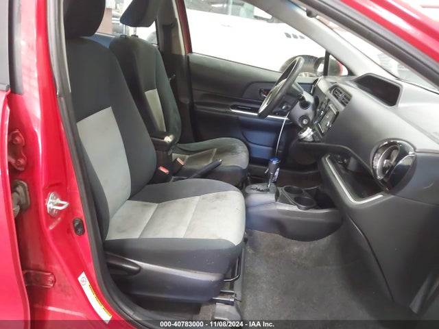 JTDKDTB33F1088020 Toyota Prius C Two
