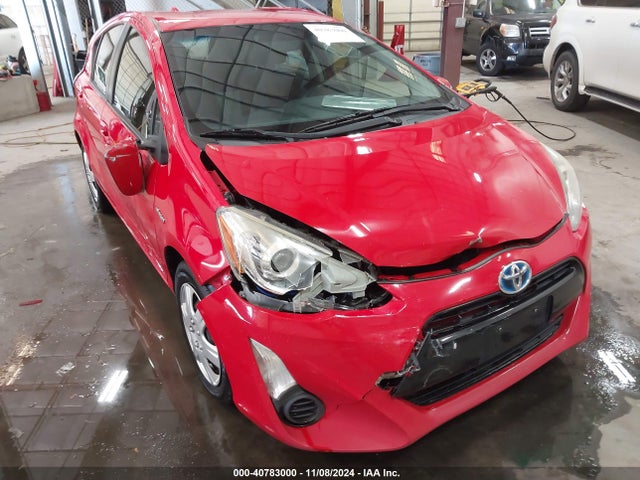 JTDKDTB33F1088020 Toyota Prius C Two