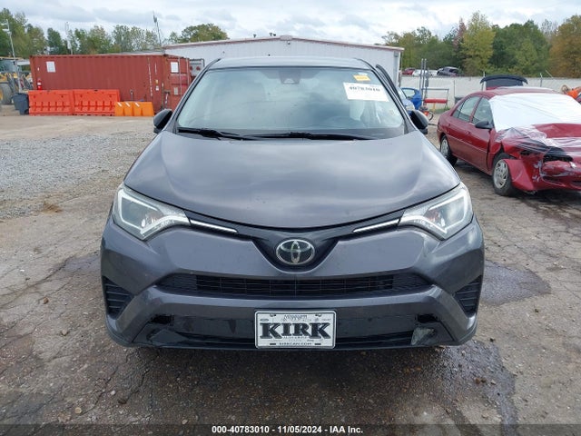 Toyota RAV4 LE 2018 JTMZFREVXJJ186639 Image 13