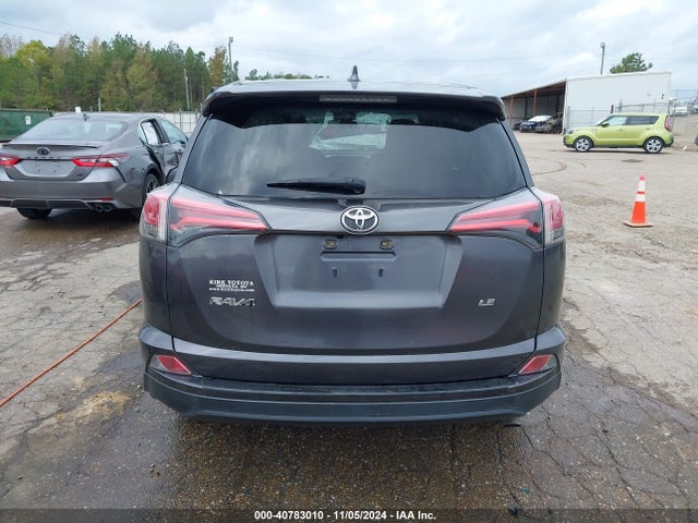 Toyota RAV4 LE 2018 JTMZFREVXJJ186639 Image 17