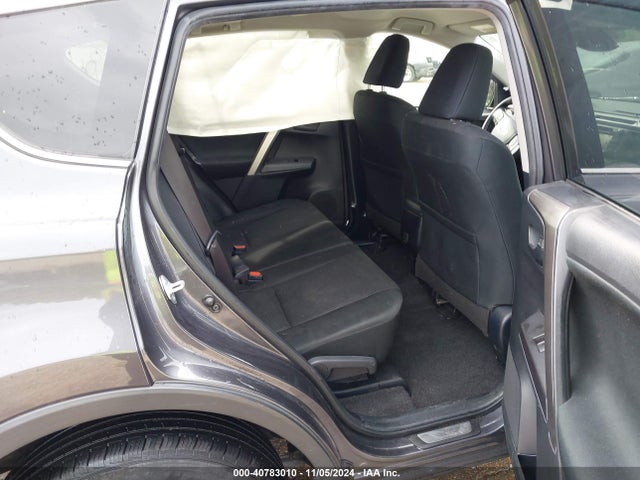 Toyota RAV4 LE 2018 JTMZFREVXJJ186639 Image 8