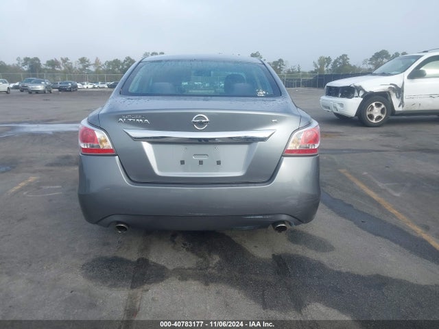 Nissan Altima 2.5 S 2015 1N4AL3AP9FC484594 Image 16