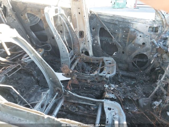 5TDZZRAH8NS541615 Toyota Highlander Le