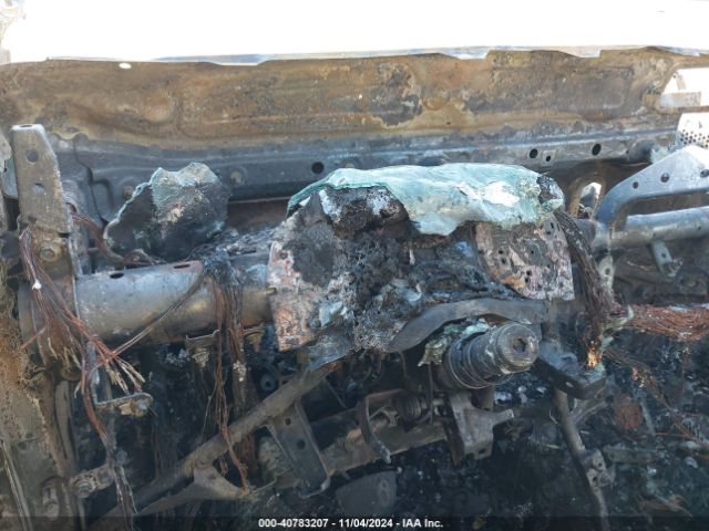 5TDZZRAH8NS541615 Toyota Highlander Le