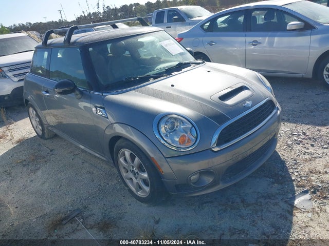 2009 MINI COOPER S WMWMF73549TW83734 Photo 0