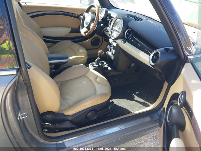 2009 MINI COOPER S WMWMF73549TW83734 Photo 4