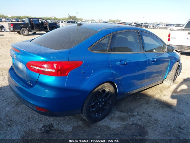 Ford FOCUS SE 2016 1FADP3F22GL386748 Image 4