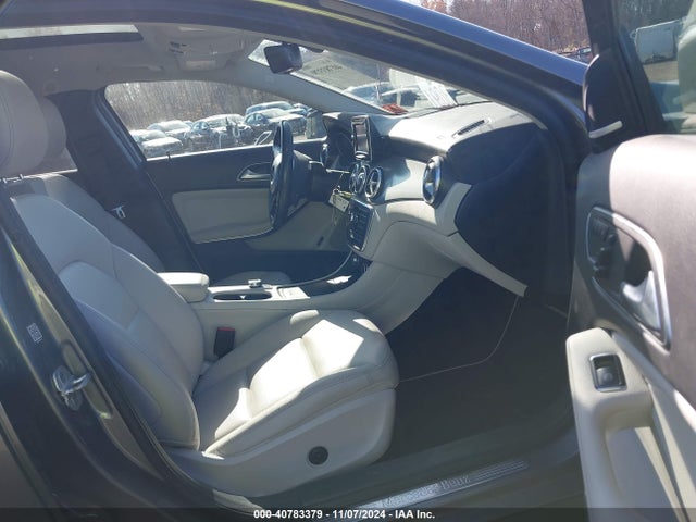 WDCTG4GB0FJ155152 Mercedes-Benz Gla 250 4matic