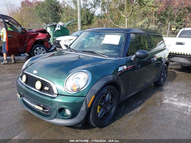 2011 MINI COOPER CLUBMAN WMWZF3C55BT188821 Photo 1