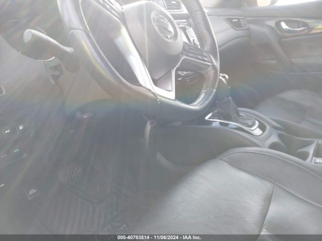 5N1AT2MV0JC728605 Nissan Rogue Sl