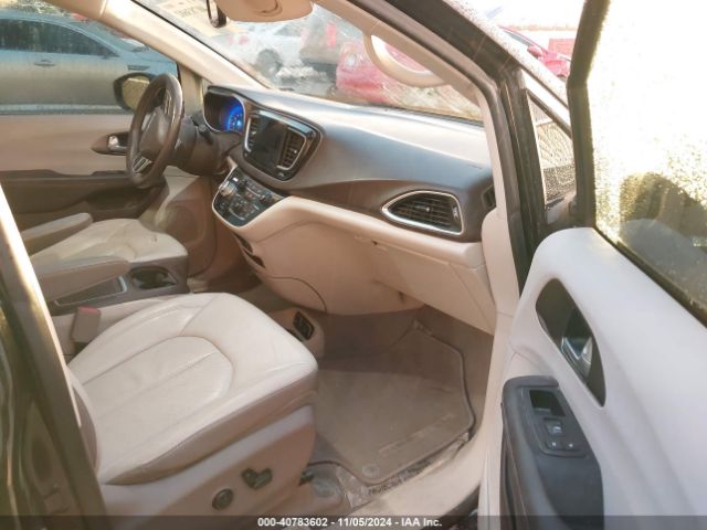 2C4RC1EG3HR594546 Chrysler Pacifica Touring-l Plus