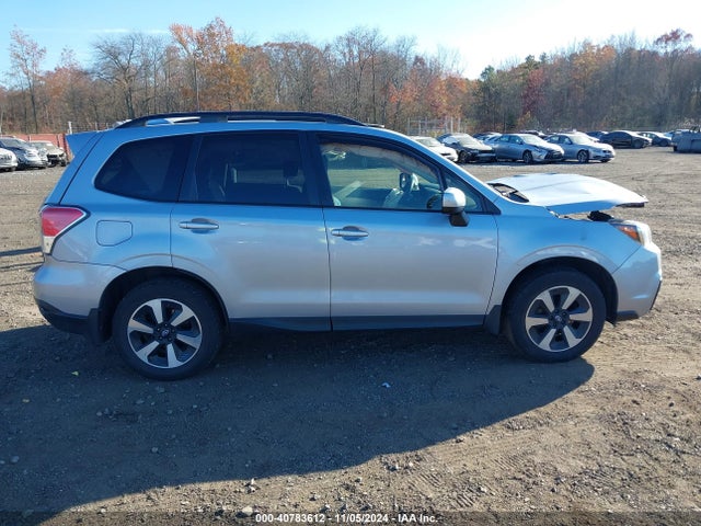 Subaru Forester 2.5i Premium 2017 JF2SJAGC3HH562789 Image 13