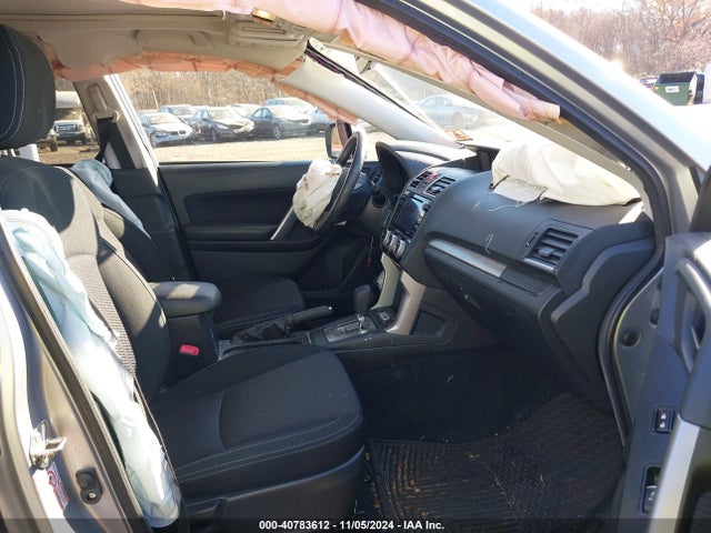 Subaru Forester 2.5i Premium 2017 JF2SJAGC3HH562789 Image 5