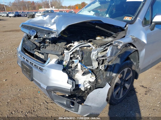Subaru Forester 2.5i Premium 2017 JF2SJAGC3HH562789 Image 6