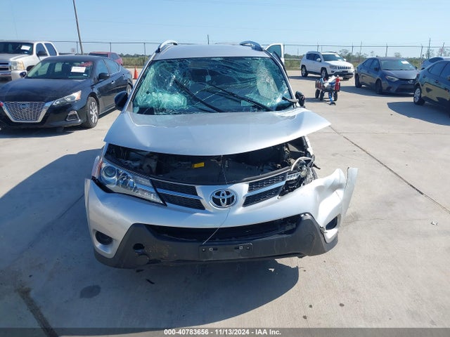 Toyota RAV4 LE 2014 2T3ZFREV8EW116502 Image 11