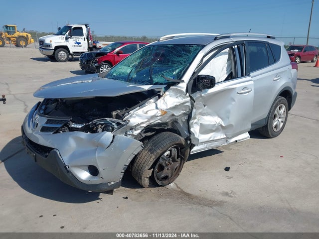 Toyota RAV4 LE 2014 2T3ZFREV8EW116502 Image 2