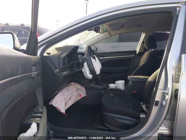 Hyundai ELANTRA SEL 2020 5NPD84LF7LH554502 Image 5