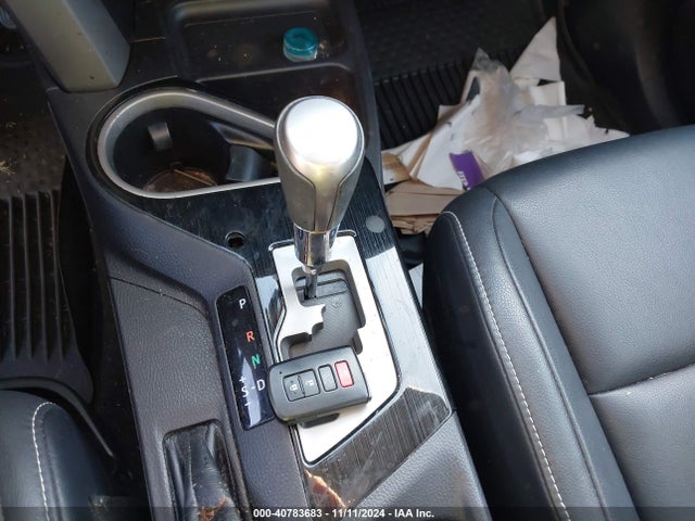 2T3YFREV0JW477521 Toyota Rav4 Limited/platinum