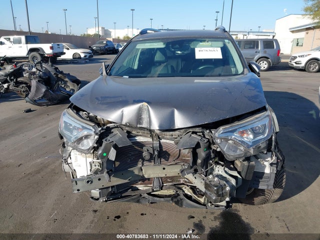 2T3YFREV0JW477521 Toyota Rav4 Limited/platinum