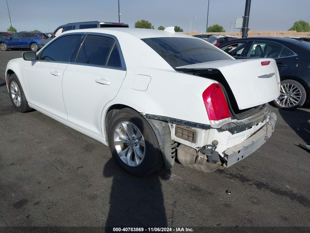 2C3CCAAG8GH206912 Chrysler 300 Limited
