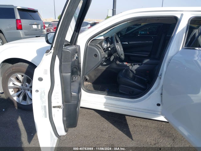 2C3CCAAG8GH206912 Chrysler 300 Limited
