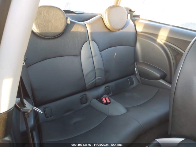 2007 MINI COOPER S WMWMF73577TL88883 Photo 7