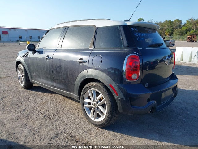 2011 MINI COOPER S COUNTRYMAN WMWZC5C56BWL55397 Photo 2